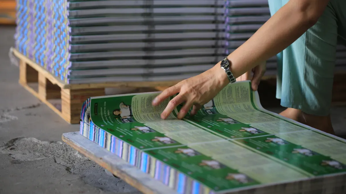 Which printing manufacturers can handle labels, packaging boxes, brochures, and manuals under one supplier?
